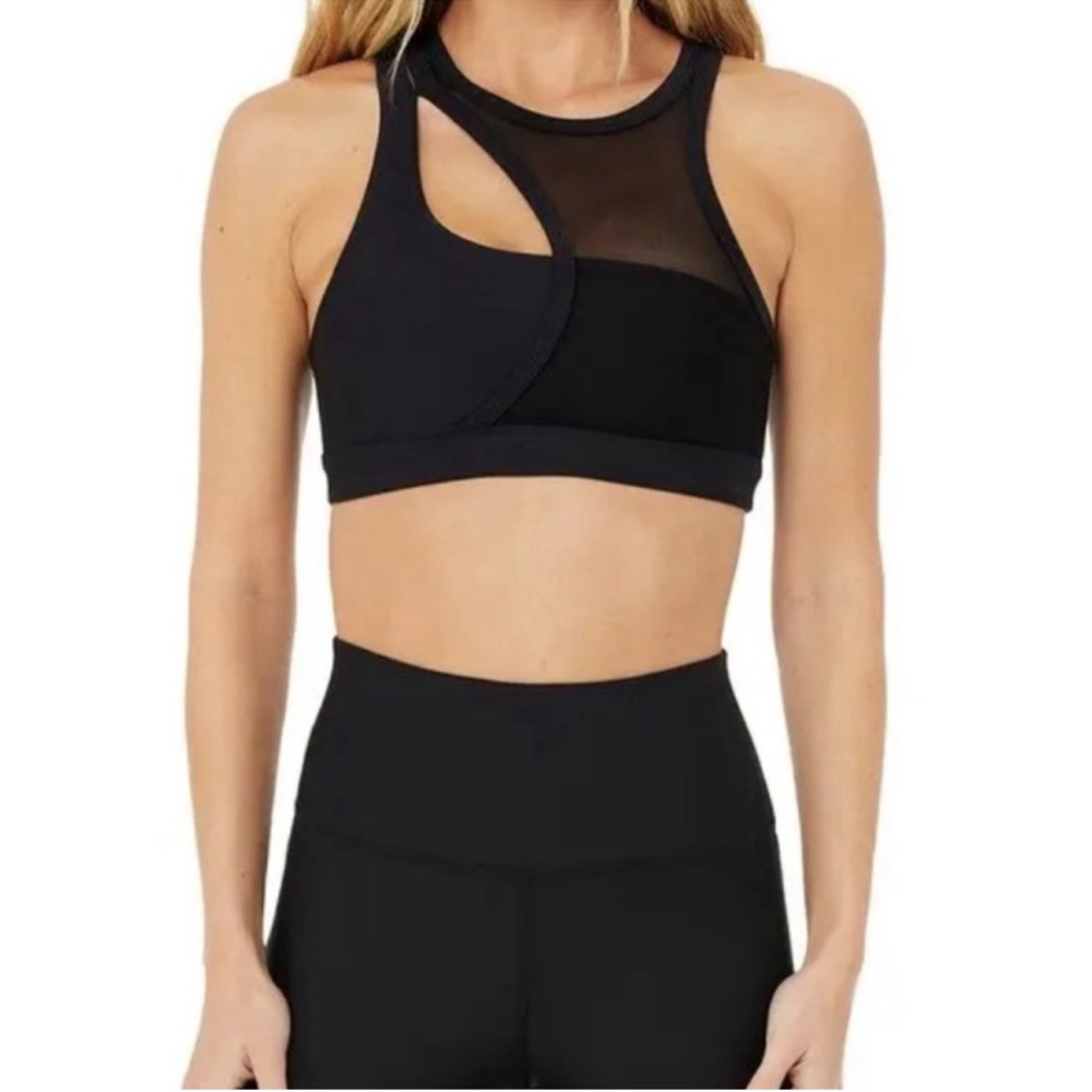 Alo Yoga SMALL Airlift Crescent Bra - Black Sold out online, mint condition